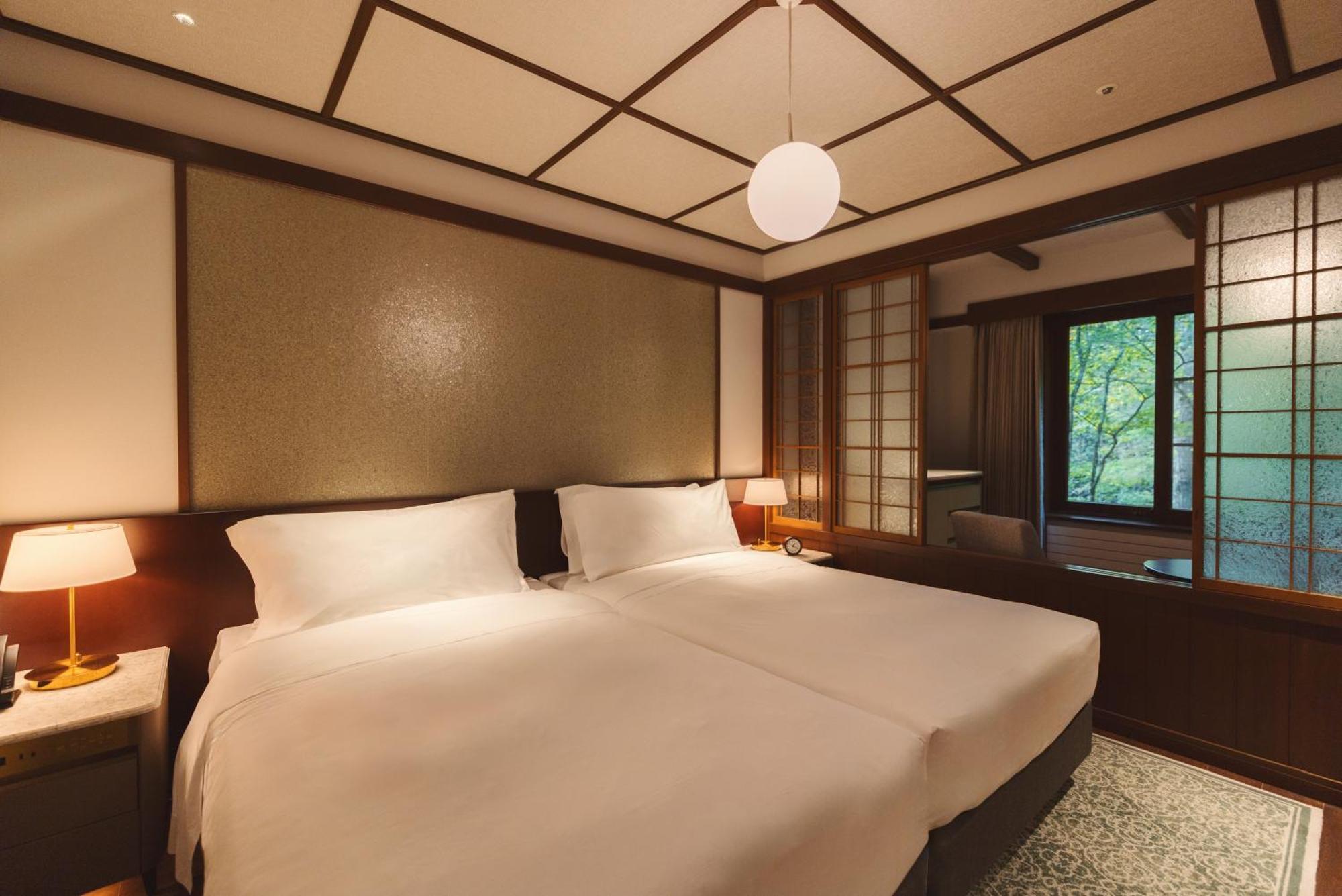 万平ホテル 4*